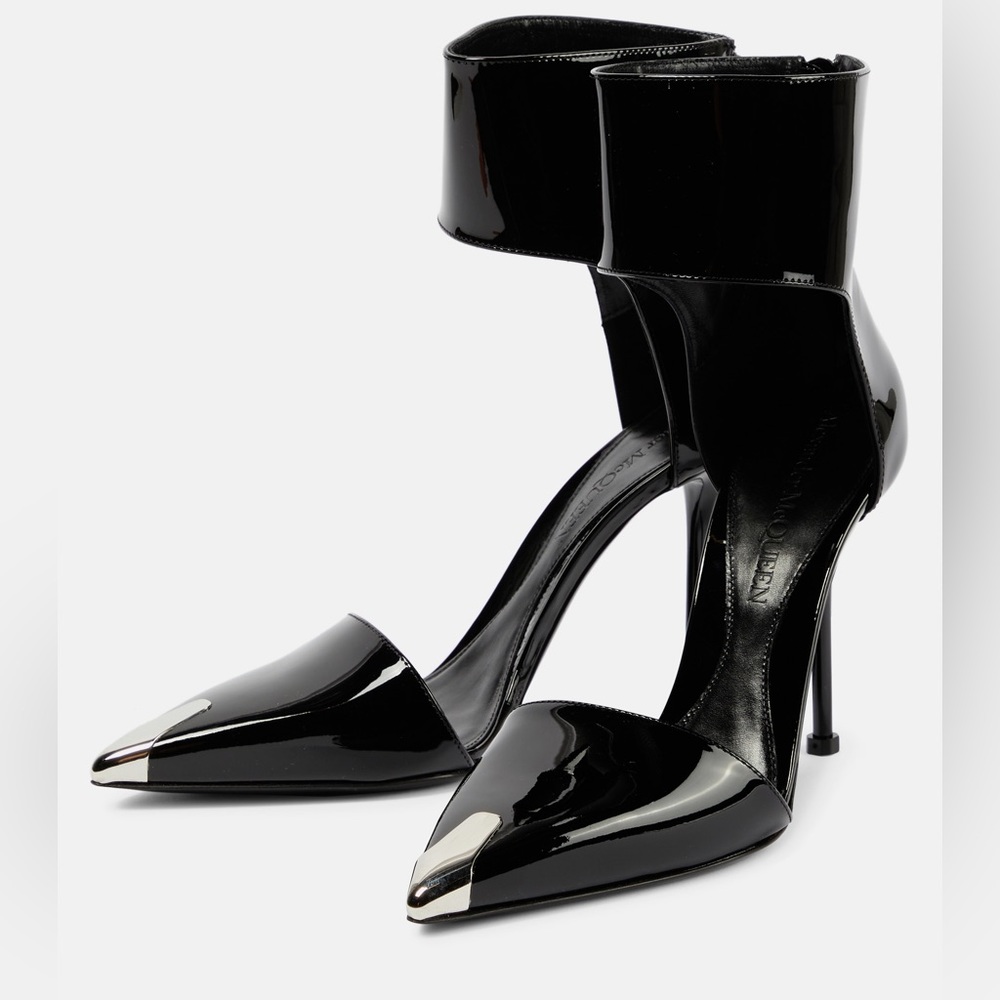 ALEXANDER MCQUEEN-Harness Punk Patent Leather Pumps - Picture 15 of 15